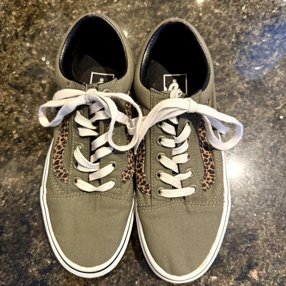 Vans Old Skool Leopard Army Green sneakers size 6.5 - Picture 2 of 7